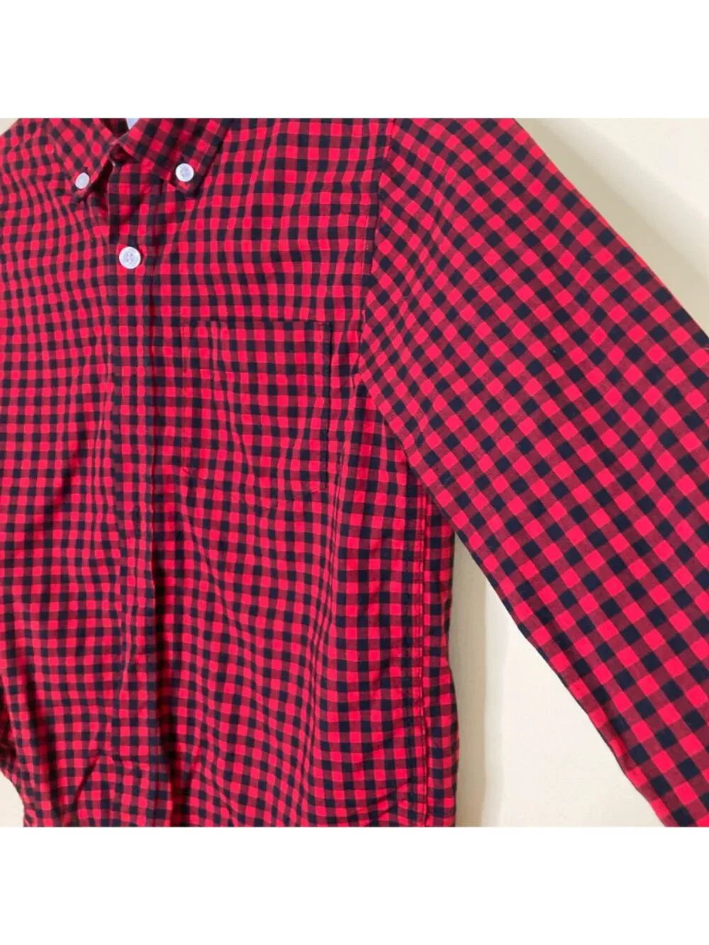 Old Navy Button Down Shirt Boys Small 6 7 Plaid Red Black Long Sleeve